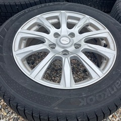 205/60R16 スタッドレスタイヤ + JOKERアルミホイールの画像