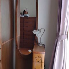 ドレッサー（椅子付）の画像