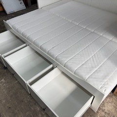 IKEA ソファーベッド シングル ダブル 引き出し付き 姫系の画像