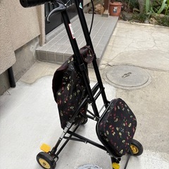 手押し車　シルバーカーの画像