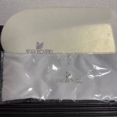 スワロフスキー のメガネケースの画像
