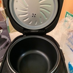 炊飯器（5合炊き）の画像