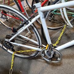 J1660【リユースのサカイ柏店】DAIWA　ダイワサイクル　クロスバイク　LASSIG　レッシグ LAS7007　7段変速　ホワイト★店頭にて試乗可★ 簡易クリーニング済　　 中古自転車 　流山市  松戸市 我孫子市 鎌ヶ谷市 船橋市 守谷市 取手市　参考価格36,300円の画像