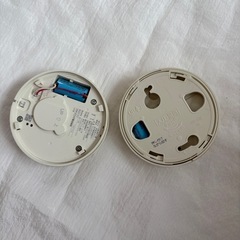 火災報知器2個の画像