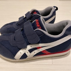 アシックス　スニーカー　21.5cmの画像