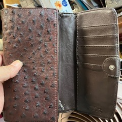 オーストリッチ型押しながさ長財布の画像