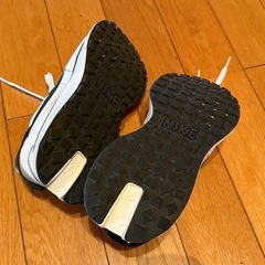 美品 NIKE 24cm FD2196-100 フェニックスワッフルサミットの画像