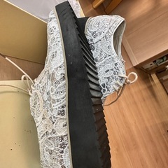 新品の靴の画像