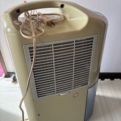 コロナ　除湿機の画像