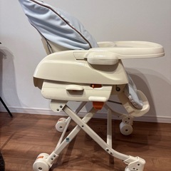 Combi コンビ ハイローチェアの画像