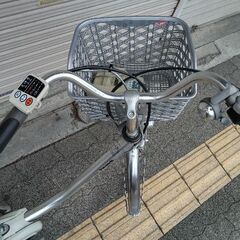 [Panasonic]ViVi(ビビ)DX 26吋 電動アシスト自転車 8.9Ahバッテリー+充電器+キー2本(シルバー)の画像