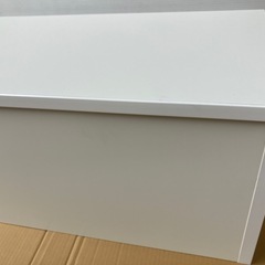 収納庫付ベンチ　ボックスタイプの画像