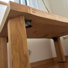ハンドメイド 1枚板テーブルの画像
