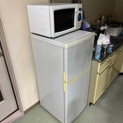 冷蔵庫・電子レンジ2点セットの画像