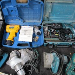 ジャンク品 マキタ 日立 電動工具などまとめて23点セット インパクトドライバー ハンマードリル ベルトサンダー  グラインダ バッテリー ほかの画像