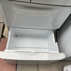 キャンセルでました。早い者勝ち三菱　冷蔵庫　520L MR-E52S-PS RZの画像