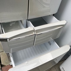 キャンセルでました。早い者勝ち三菱　冷蔵庫　520L MR-E52S-PS RZの画像