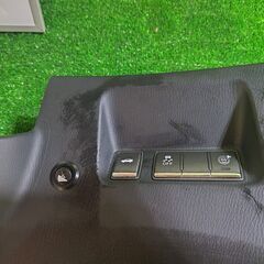 日産 NISSAN フーガ DAA-HY51 ハイブリッド ステアリング下カバー トリム スイッチカバーの画像
