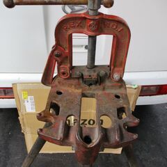 日立工機 REX NO.1 万力型パイプバイス レッキス 三脚付き REX INDUSTRIES パイプ固定工具 配管工事の画像
