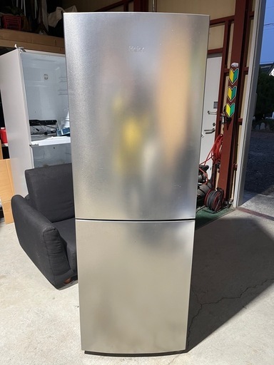 Ｈａｉｅｒ　冷凍冷蔵庫　２７０Ｌ　２ドア　右開き　大型冷蔵庫　シルバー　コンパクトボディ　ＬＥＤ　自動霜取り　２０１７年製　ＪＲ－ＮＦ２７０Ａ