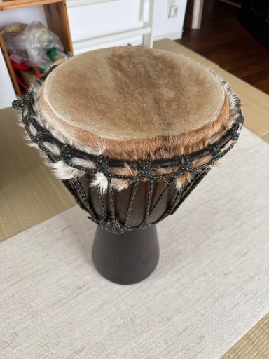 現地引き取り　
民族楽器　ジェンベ　直径30cm