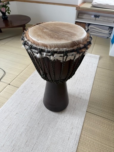 現地引き取り　
民族楽器　ジェンベ　直径30cm