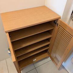 ニトリ 玄関収納／シューズボックス（鏡付き）の画像