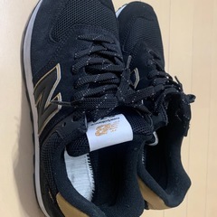 スニーカーの画像