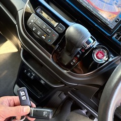 ①平成28年　ホンダ　N-WGNカスタム　2WD ナビ　テレビ　バックカメラ　オートクルーズ　車検令和9年10月の画像