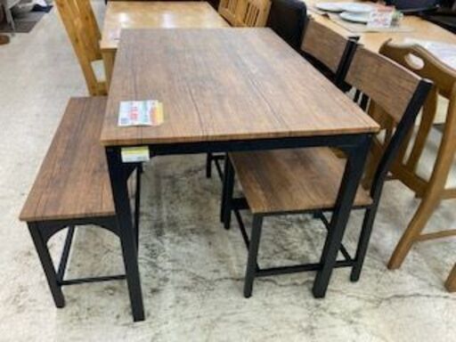 ID:699113　ダイニング４点セット