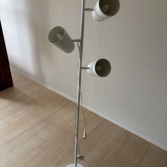 フロアライト　IKEA Hudene の画像