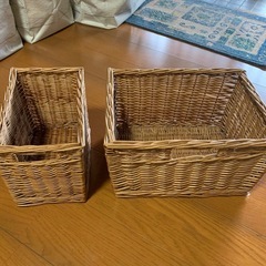 収納ケース　カゴ　大1 小4の画像