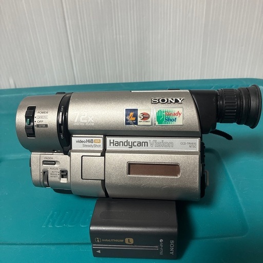 SONY ビデオカメラ　CCD-TRV615