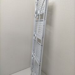ホワイト アイアンラック 4段 シェルフ 棚 アンティーク調 姫系家具 ガーデンラック 室内収納 飾り棚 ロココ風　251021-8Aの画像