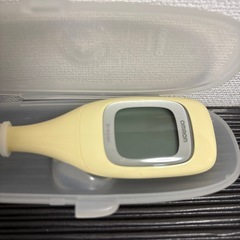 オムロン　婦人用電子体温計の画像