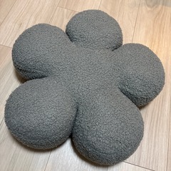 フラワークッションの画像