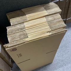 新品未使用のダンボールの画像