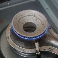 Iwatani スモークレス焼肉グリル やきまる CB-SLG-1 2017年製 カセットガス式 元箱付き 動作確認済み イワタニ アウトドアキャンプ 札幌市 清田区 平岡の画像