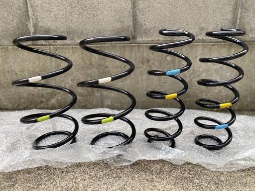 プリウス50前期　
純正スプリング