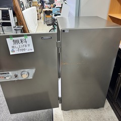会員の方限定‼️無料0円です。【大型金庫　キー付】27ー158の画像