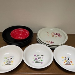 食器　いろいろの画像