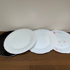食器　いろいろの画像