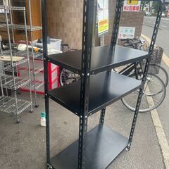 リサイクルショップどりーむ荒田店　No5001 スチールラック　４段　黒　大人気♪　事務所　マルチな収納ラック♪の画像