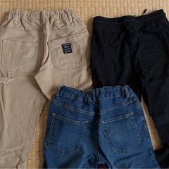 【お取引中】長ズボン　140センチ　3セットの画像