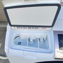 A738✴︎HITACHI ドラム式洗濯機 白 11kg「BD-SV110CL」2019年の画像