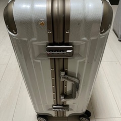 【10月25日午後引取り限定】福岡市東区　スーツケースの画像