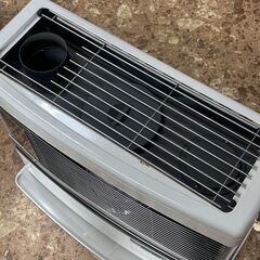 トヨトミ 半密閉式石油ストーブ HR-650F 2017年製 木造～17畳 鉄筋～27畳 札幌 東区 店頭引き取り歓迎の画像