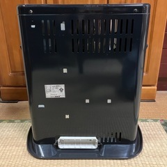 石油ストーブ現状品、used品　まだまだ使って頂けます。早い引き取り者様を優先させて頂きます。宜しくお願い致します。。の画像