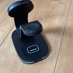 新品　未使用　3 in 1 MagSafe充電器　　の画像