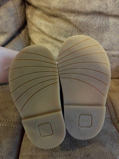 【美品/12.5cm】Clarks ベビーシューズ 子供靴 キャメル 革靴